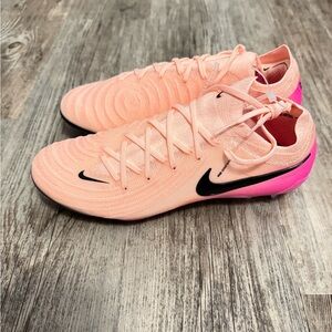 Nike Phantom Soccer cleats